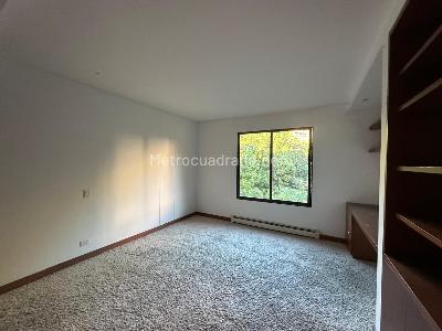 Apartamento de 3 alcobas en venta en Cerro De Los Alpes, Bogotá, 342 m² · foto 10 de 20