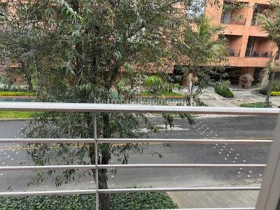 Apartamento de 3 alcobas en venta en Bella Suiza, Bogotá, 126 m² · foto 4 de 18
