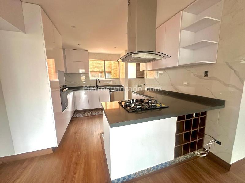 Piso – Bogotá D.C. - Más