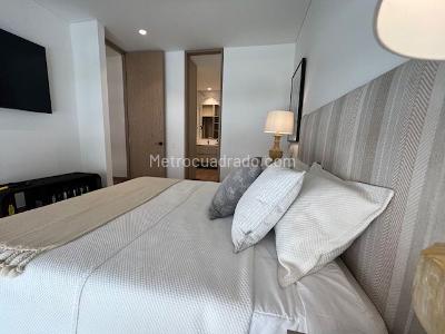 Apartamento de 3 alcobas en venta en La Cabrera, Bogotá, 243 m² · foto 11 de 12