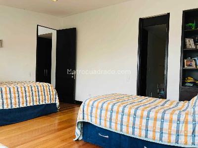 Apartamento de 4 alcobas en venta en Rosales Alto, Bogotá, 650 m² · foto 15 de 20