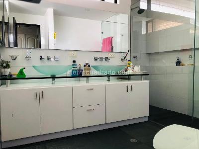 Apartamento en venta en Los Rosales, Bogotá · foto 13 de 19