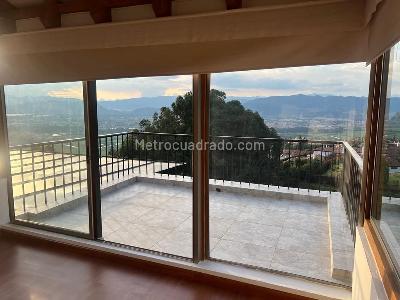 Casa de 3 alcobas en venta en Encenillos De Sindamanoy, Bogotá, 226 m² · foto 12 de 20