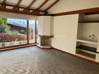 Casa de 3 alcobas en venta en Encenillos De Sindamanoy, Bogotá, 226 m² · foto 18 de 20