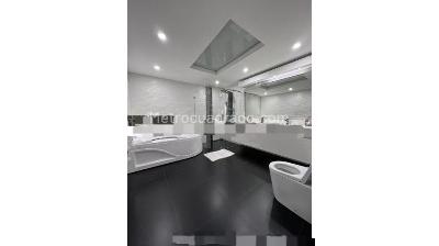 Apartamento de 5 alcobas en venta en La Calleja Country, Bogotá, 216 m² · foto 2 de 9