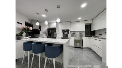 Apartamento de 5 alcobas en venta en La Calleja Country, Bogotá, 216 m² · foto 5 de 9