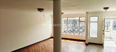Casa de 4 alcobas en venta en Normandia Ii Sector, Bogotá, 230 m² · foto 17 de 20