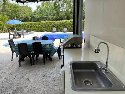 Casa de 4 alcobas en venta en Girardot, Girardot, 200 m² · foto 7 de 18