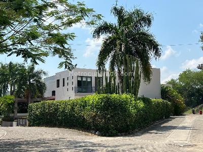Casa de 4 alcobas en venta en Girardot, Girardot, 200 m² · foto 3 de 18