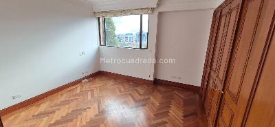 Apartamento de 5 alcobas en venta en Santa Barbara Alta, Bogotá, 520 m² · foto 15 de 19