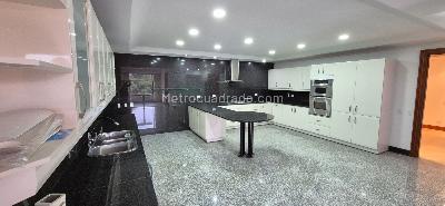 Apartamento de 5 alcobas en venta en Santa Barbara Alta, Bogotá, 520 m² · foto 3 de 19