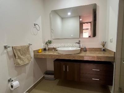 Apartamento de 3 alcobas en venta en Serramonte, Bogotá, 220 m² · foto 10 de 19