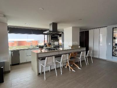 Apartamento de 3 alcobas en venta en Serramonte, Bogotá, 220 m² · foto 4 de 19