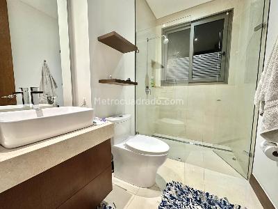 Apartamento de 3 alcobas en venta en Cerros De Los Alpes, Bogotá, 310 m² · foto 17 de 20