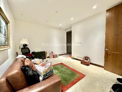 Apartamento de 3 alcobas en venta en Cerros De Los Alpes, Bogotá, 310 m² · foto 18 de 20