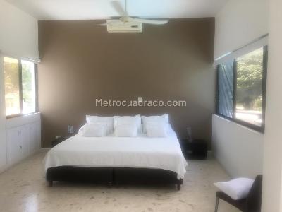 Casa de 5 alcobas en venta en Condominio Campestre El Peñon, Girardot, 401 m² · foto 14 de 20