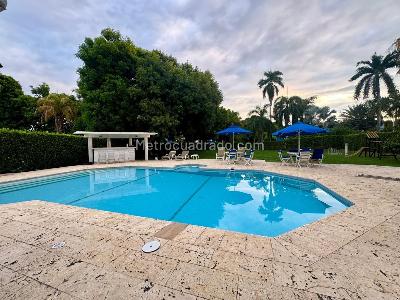 Casa de 5 alcobas en venta en Condominio Campestre El Peñon, Girardot, 401 m² · foto 4 de 20