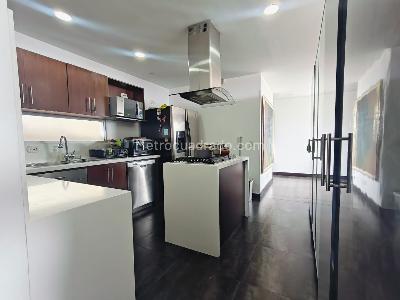 Apartamento de 3 alcobas en venta en Chapinero Alto Emaus, Bogotá, 144 m² · foto 8 de 20