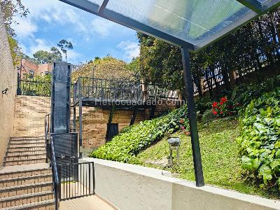 Apartamento de 3 alcobas en venta en Chapinero Alto Emaus, Bogotá, 144 m² · foto 2 de 20