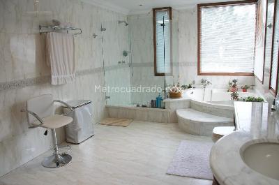 Casa de 5 alcobas en venta en Parcelacion Altos De Yerbabuena, Chía, 1443 m² · foto 16 de 20