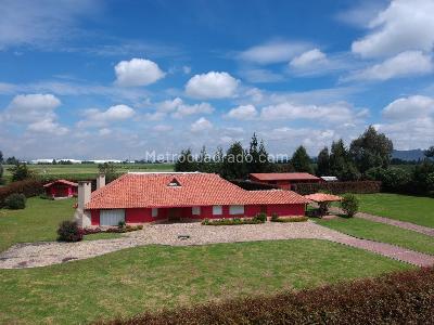Casa de 3 alcobas en arriendo en Siberia Tenjo, Chía, 580 m² · foto 3 de 20