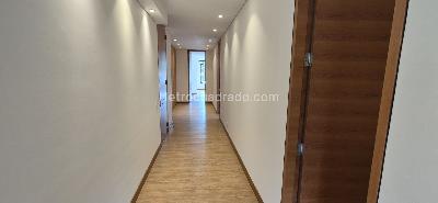 Apartamento de 2 alcobas en venta en Santa Barbara Alta Usaquen, Bogotá, 189 m² · foto 5 de 14