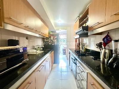 Apartamento de 3 alcobas en venta en Alameda, Bogotá, 125 m² · foto 6 de 20