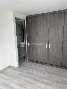 Apartamento de 3 alcobas en venta en Santa Teresa Norte, Bogotá, 80 m² · foto 11 de 18
