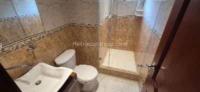 Casa de 4 alcobas en venta en Cerros De Yerbabuena, Chía, 398 m² · foto 18 de 20