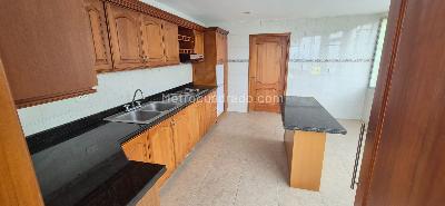 Casa de 4 alcobas en venta en Cerros De Yerbabuena, Chía, 398 m² · foto 7 de 20