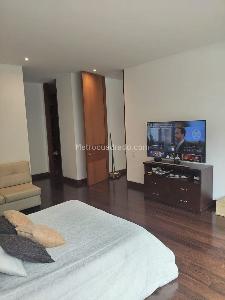 Apartamento de 3 alcobas en venta en Los Rosales Emaus, Bogotá, 335 m² · foto 14 de 20