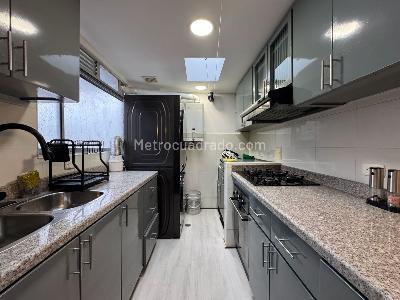 Apartamento en venta en Bella Suiza, Bogotá · foto 7 de 15