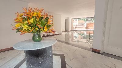 Apartamento en venta en Los Rosales, Bogotá · foto 18 de 19