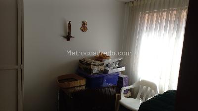 Apartamento de 3 alcobas en venta en Chico Navarra, Bogotá, 160 m² · foto 10 de 20