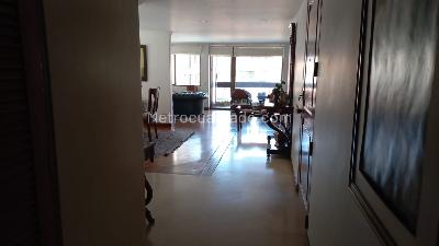Apartamento de 3 alcobas en venta en Chico Navarra, Bogotá, 160 m² · foto 5 de 20