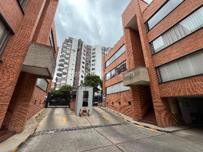 Apartamento de 3 alcobas en venta en Santa Barbara Central, Bogotá, 167 m² · foto 19 de 19