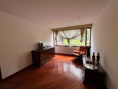 Apartamento de 3 alcobas en venta en Santa Barbara Central, Bogotá, 167 m² · foto 13 de 19