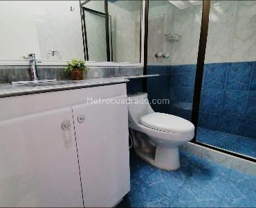 Apartamento en venta en Los Rosales, Bogotá · foto 10 de 18