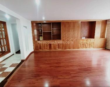 Apartamento en venta en Los Rosales, Bogotá · foto 2 de 18