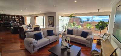 Apartamento de 3 alcobas en venta en Refugio Alto, Bogotá, 209 m² · foto 2 de 20