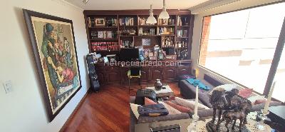 Apartamento de 3 alcobas en venta en Refugio Alto, Bogotá, 209 m² · foto 3 de 20