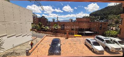 Apartamento de 3 alcobas en venta en Refugio Alto, Bogotá, 209 m² · foto 6 de 20