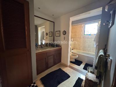 Apartamento de 3 alcobas en venta en Los Rosales, Bogotá, 220 m² · foto 15 de 15