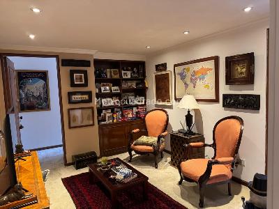 Apartamento de 3 alcobas en venta en Los Rosales, Bogotá, 220 m² · foto 7 de 15