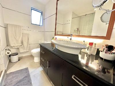 Apartamento de 3 alcobas en venta en Alamedadel Country, Bogotá, 170 m² · foto 11 de 20