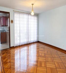 Casa de 4 alcobas en venta en La Soledad, Bogotá, 285 m² · foto 13 de 19