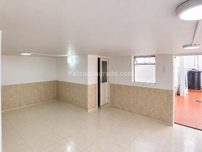 Casa de 4 alcobas en venta en La Soledad, Bogotá, 285 m² · foto 15 de 19