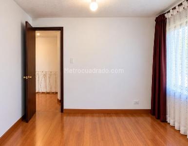 Casa de 4 alcobas en venta en La Soledad, Bogotá, 285 m² · foto 6 de 19