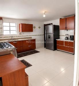 Casa de 4 alcobas en venta en La Soledad, Bogotá, 285 m² · foto 8 de 19