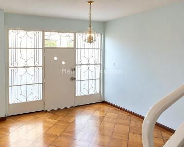 Casa de 4 alcobas en venta en La Soledad, Bogotá, 285 m² · foto 2 de 19